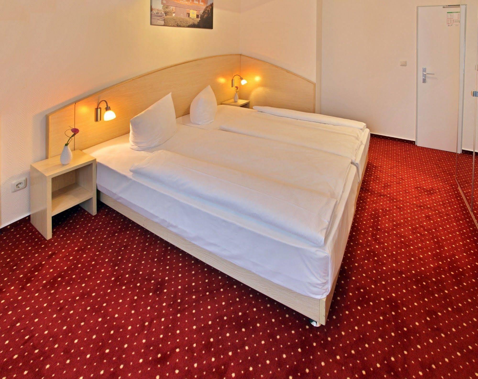 Plaza Inn Hamburg Moorfleet Екстериор снимка